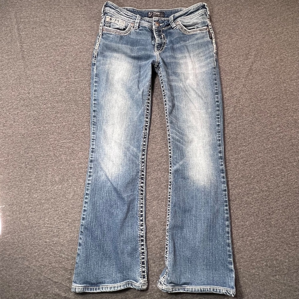 Silver Suki Mid Rise Light Wash Bootcut Jeans Size 32W/32L